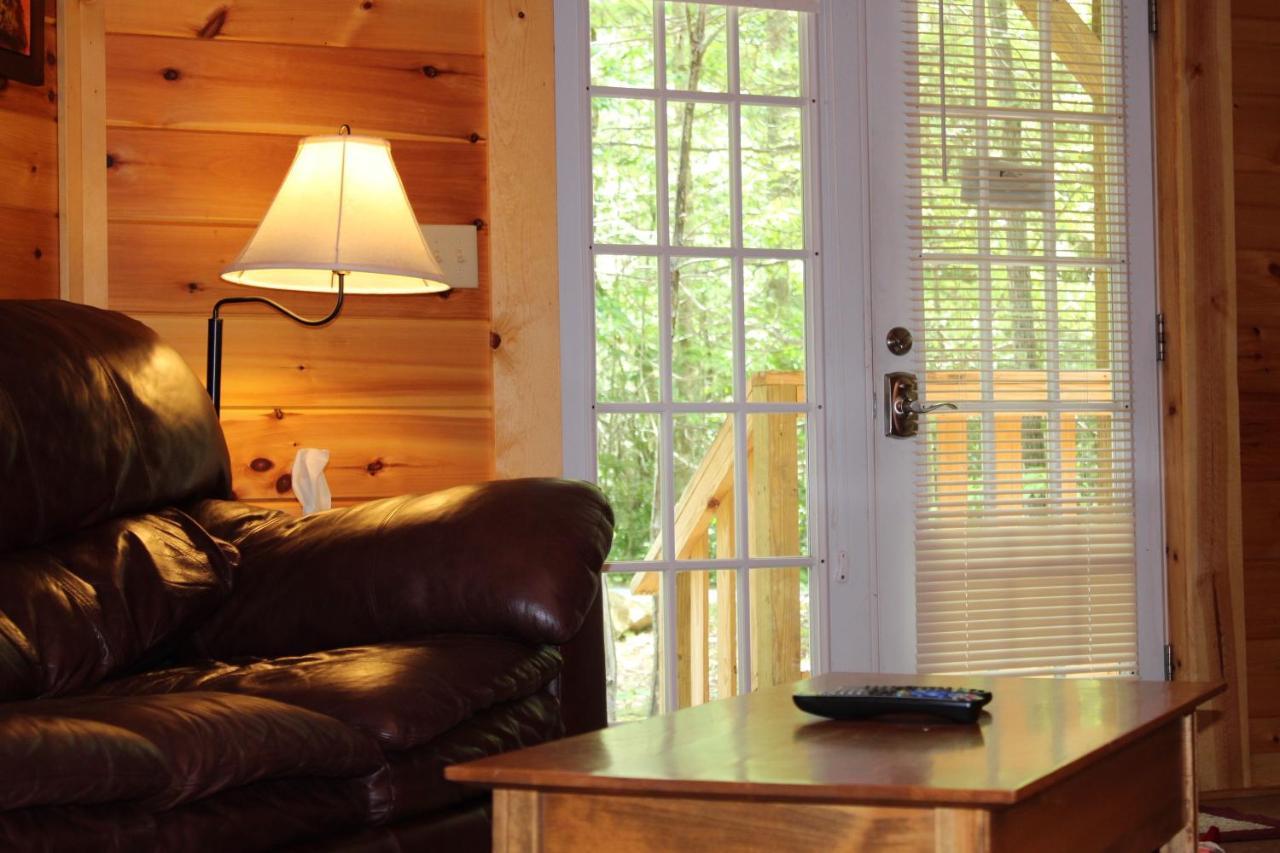 Country Road Lodge *
